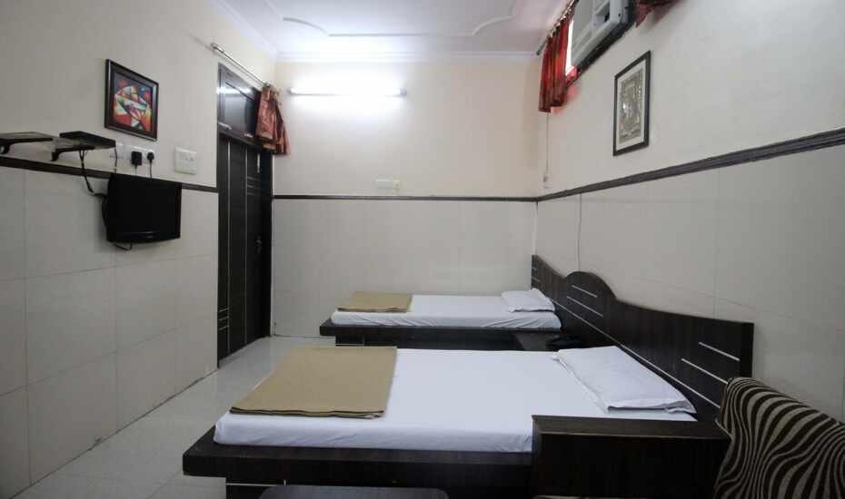 Shiv Palace Hotel 3*