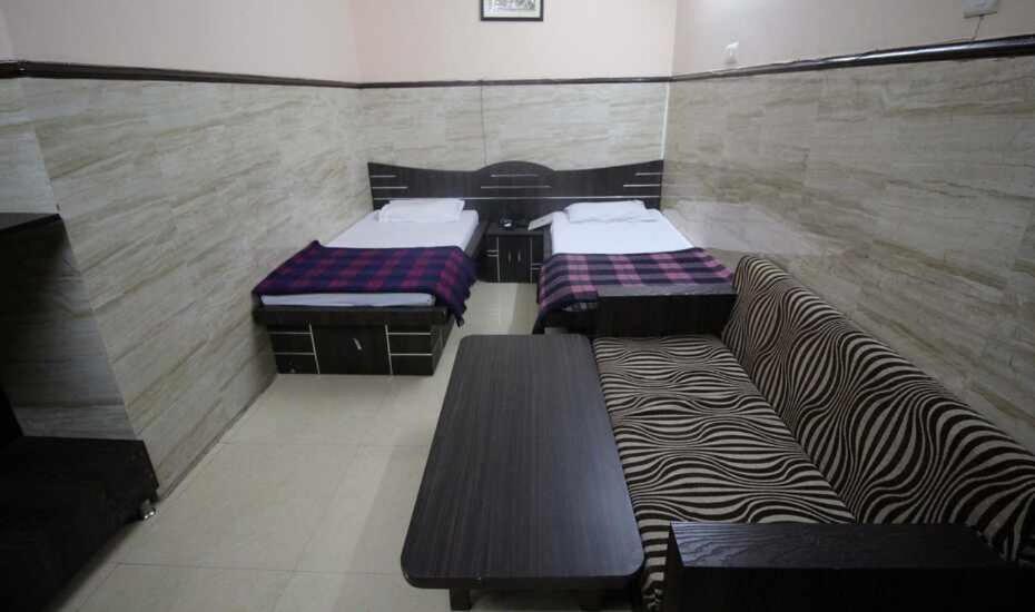 Shiv Palace Hotel New Delhi